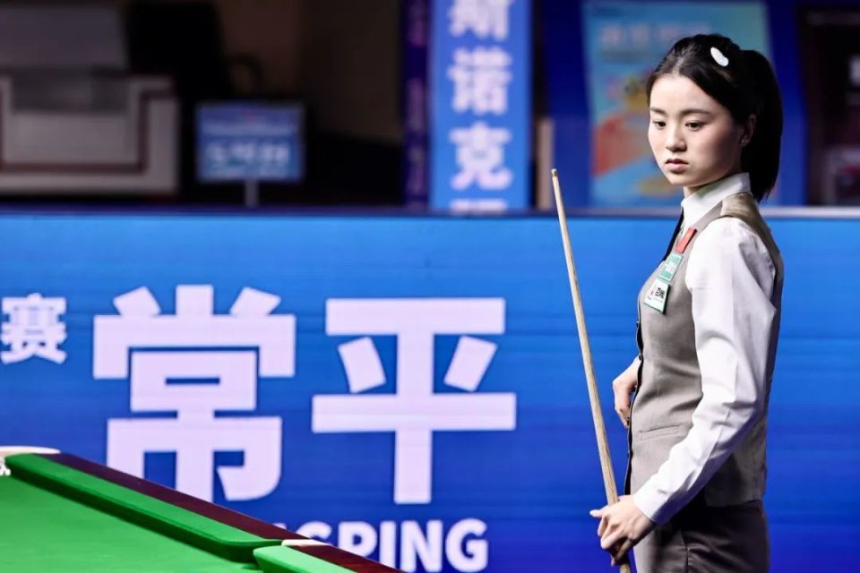 他不追逐短 他不追逐短